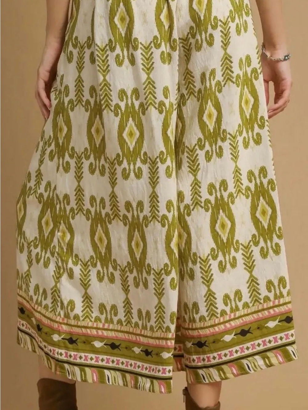 Women’s Pear Green Culotte Style Pants - Picture 2 of 4